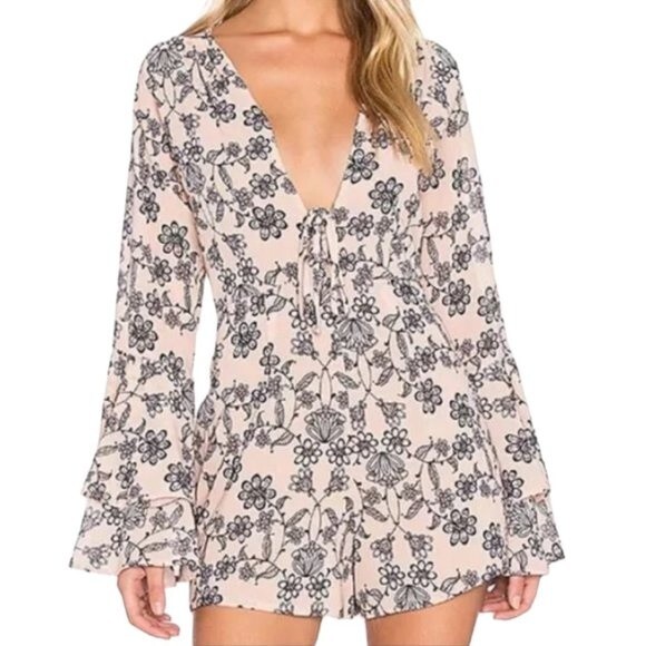 For Love & Lemons Romper Pia Pale Peach Floral Boho Beachy Cottagecore Sz S - Picture 1 of 16